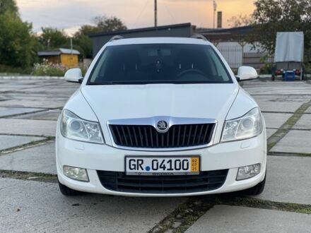 Шкода Октавия 2010 в Староконстантинов на Automoto.ua Белый Шкода Октавия, объемом двигателя 1.6 л и пробегом 281 тыс. км за 8600 $, фото 1 на Automoto.ua