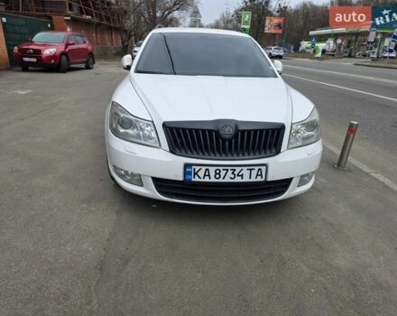 Белый Шкода Октавия, объемом двигателя 1.2 л и пробегом 242 тыс. км за 5800 $, фото 1 на Automoto.ua
