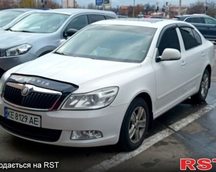 Білий Шкода Октавія, об'ємом двигуна 2 л та пробігом 300 тис. км за 8000 $, фото 1 на Automoto.ua