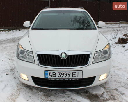 Белый Шкода Октавия, объемом двигателя 1.2 л и пробегом 260 тыс. км за 6500 $, фото 1 на Automoto.ua