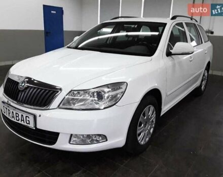 Білий Шкода Октавія, об'ємом двигуна 1.6 л та пробігом 236 тис. км за 6800 $, фото 1 на Automoto.ua