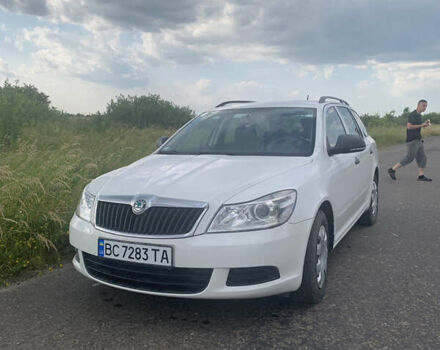 Белый Шкода Октавия, объемом двигателя 1.4 л и пробегом 230 тыс. км за 6200 $, фото 1 на Automoto.ua