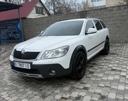 Белый Шкода Октавия, объемом двигателя 1.8 л и пробегом 213 тыс. км за 9650 $, фото 1 на Automoto.ua