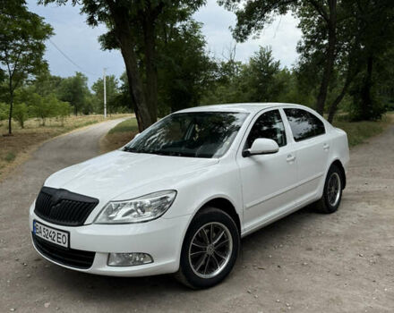 Белый Шкода Октавия, объемом двигателя 1.8 л и пробегом 170 тыс. км за 7900 $, фото 1 на Automoto.ua