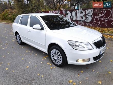 Шкода Октавія 2010 у Чернігові на Automoto.ua Білий Шкода Октавія, об'ємом двигуна 1.6 л та пробігом 316 тис. км за 7800 $, фото 1 на Automoto.ua