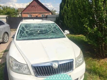 Шкода Октавия 2010 в Житомире на Automoto.ua Белый Шкода Октавия, объемом двигателя 1.8 л и пробегом 250 тыс. км за 3123 $, фото 1 на Automoto.ua