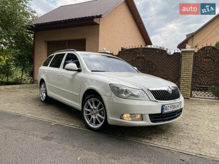 Белый Шкода Октавия, объемом двигателя 2 л и пробегом 355 тыс. км за 8400 $, фото 1 на Automoto.ua