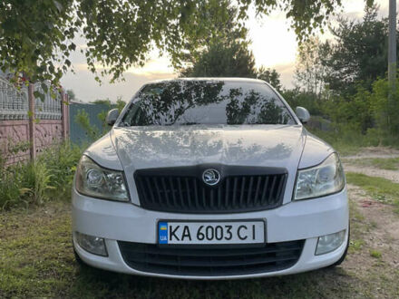 Білий Шкода Октавія, об'ємом двигуна 1.97 л та пробігом 350 тис. км за 7800 $, фото 1 на Automoto.ua