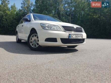 Шкода Октавія 2010 у Трускавце на Automoto.ua Білий Шкода Октавія, об'ємом двигуна 1.9 л та пробігом 250 тис. км за 7100 $, фото 1 на Automoto.ua