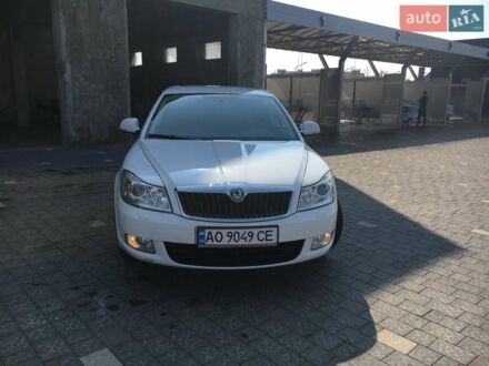 Білий Шкода Октавія, об'ємом двигуна 1.9 л та пробігом 250 тис. км за 8000 $, фото 1 на Automoto.ua