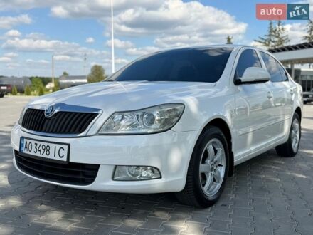 Белый Шкода Октавия, объемом двигателя 1.97 л и пробегом 283 тыс. км за 7850 $, фото 1 на Automoto.ua
