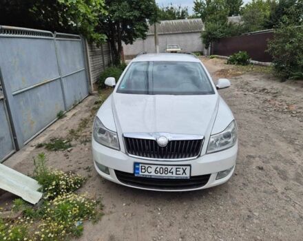 Білий Шкода Октавія, об'ємом двигуна 1.6 л та пробігом 278 тис. км за 7600 $, фото 1 на Automoto.ua