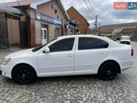 Білий Шкода Октавія, об'ємом двигуна 1.6 л та пробігом 250 тис. км за 6900 $, фото 1 на Automoto.ua
