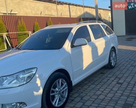 Белый Шкода Октавия, объемом двигателя 2 л и пробегом 335 тыс. км за 9700 $, фото 1 на Automoto.ua