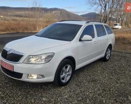 Белый Шкода Октавия, объемом двигателя 1.6 л и пробегом 221 тыс. км за 6700 $, фото 1 на Automoto.ua