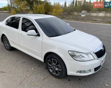 Білий Шкода Октавія, об'ємом двигуна 1.97 л та пробігом 246 тис. км за 8400 $, фото 1 на Automoto.ua