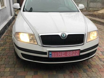 Белый Шкода Октавия, объемом двигателя 1.6 л и пробегом 187 тыс. км за 7400 $, фото 1 на Automoto.ua
