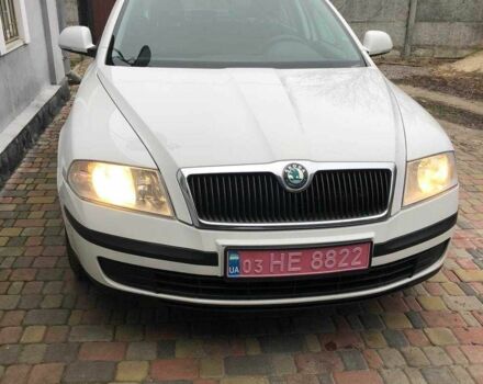 Білий Шкода Октавія, об'ємом двигуна 1.6 л та пробігом 187 тис. км за 7400 $, фото 1 на Automoto.ua