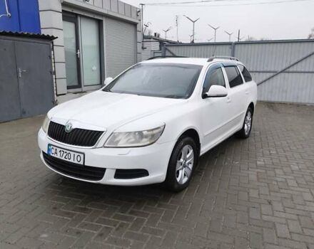 Белый Шкода Октавия, объемом двигателя 1.6 л и пробегом 330 тыс. км за 6700 $, фото 1 на Automoto.ua
