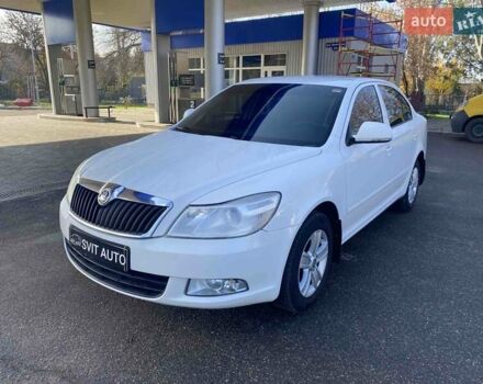 Білий Шкода Октавія, об'ємом двигуна 1.6 л та пробігом 195 тис. км за 7800 $, фото 1 на Automoto.ua