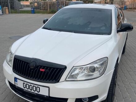 Білий Шкода Октавія, об'ємом двигуна 1.8 л та пробігом 232 тис. км за 7699 $, фото 1 на Automoto.ua