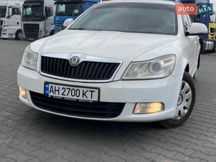 Белый Шкода Октавия, объемом двигателя 1.6 л и пробегом 282 тыс. км за 5500 $, фото 1 на Automoto.ua