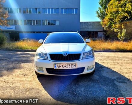 Білий Шкода Октавія, об'ємом двигуна 1.6 л та пробігом 208 тис. км за 7500 $, фото 1 на Automoto.ua