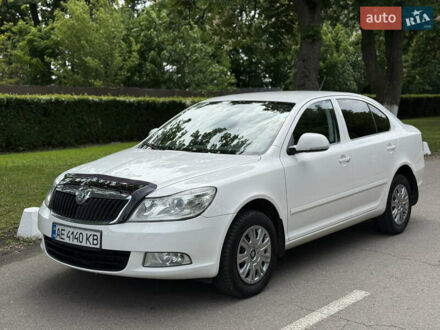 Шкода Октавія 2011 у Белой Церкве на Automoto.ua Білий Шкода Октавія, об'ємом двигуна 1.6 л та пробігом 177 тис. км за 7100 $, фото 1 на Automoto.ua