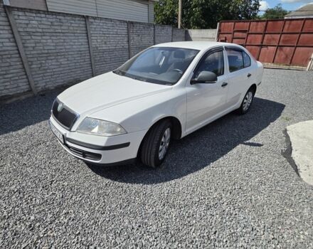 Белый Шкода Октавия, объемом двигателя 1.6 л и пробегом 250 тыс. км за 5654 $, фото 1 на Automoto.ua