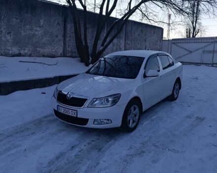 Белый Шкода Октавия, объемом двигателя 1.6 л и пробегом 188 тыс. км за 9000 $, фото 1 на Automoto.ua