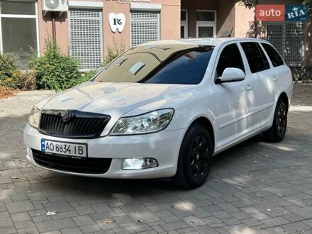 Шкода Октавія 2011 у Мукачеве на Automoto.ua Білий Шкода Октавія, об'ємом двигуна 1.6 л та пробігом 260 тис. км за 7450 $, фото 1 на Automoto.ua