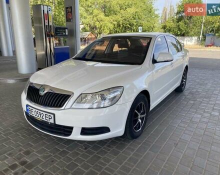 Белый Шкода Октавия, объемом двигателя 1.6 л и пробегом 262 тыс. км за 7500 $, фото 1 на Automoto.ua