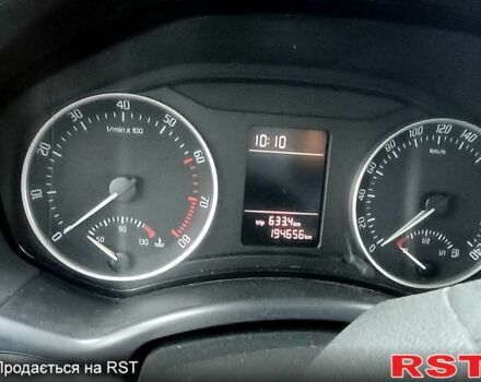 Белый Шкода Октавия, объемом двигателя 1.6 л и пробегом 194 тыс. км за 6800 $, фото 1 на Automoto.ua