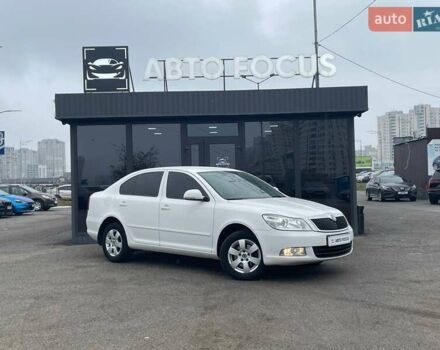 Белый Шкода Октавия, объемом двигателя 1.8 л и пробегом 155 тыс. км за 7990 $, фото 1 на Automoto.ua