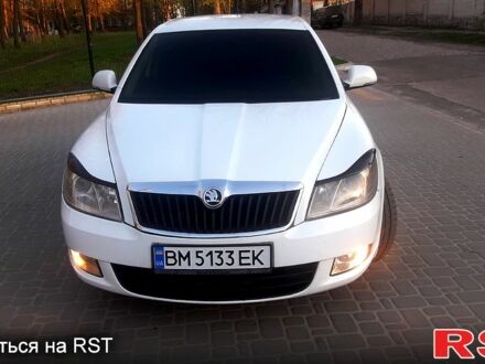 Шкода Октавія 2011 у Глухове на Automoto.ua Білий Шкода Октавія, об'ємом двигуна 1.6 л та пробігом 314 тис. км за 7400 $, фото 1 на Automoto.ua