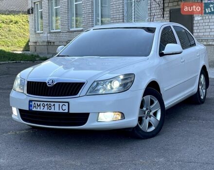 Белый Шкода Октавия, объемом двигателя 1.6 л и пробегом 208 тыс. км за 8400 $, фото 1 на Automoto.ua