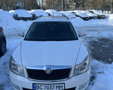 Белый Шкода Октавия, объемом двигателя 1.6 л и пробегом 291 тыс. км за 7000 $, фото 1 на Automoto.ua