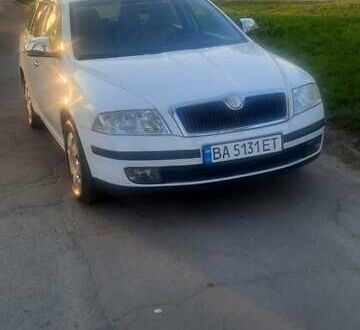 Шкода Октавия 2011 в Кропивницком (Кировограде) на Automoto.ua Белый Шкода Октавия, объемом двигателя 1.6 л и пробегом 185 тыс. км за 6900 $, фото 1 на Automoto.ua