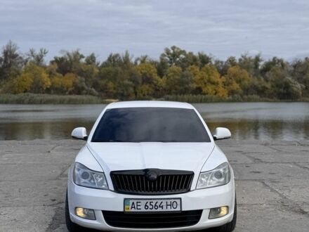 Белый Шкода Октавия, объемом двигателя 1.8 л и пробегом 246 тыс. км за 7800 $, фото 1 на Automoto.ua