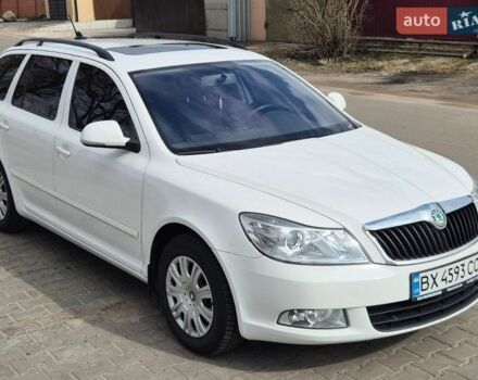 Белый Шкода Октавия, объемом двигателя 1.6 л и пробегом 204 тыс. км за 7200 $, фото 1 на Automoto.ua