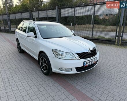 Белый Шкода Октавия, объемом двигателя 1.6 л и пробегом 250 тыс. км за 6999 $, фото 1 на Automoto.ua