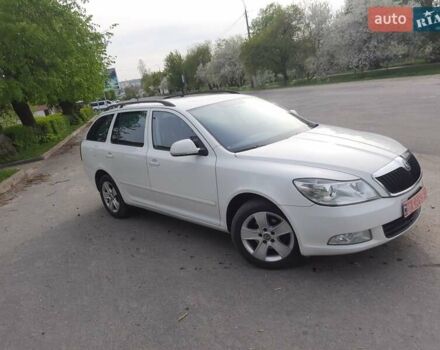 Белый Шкода Октавия, объемом двигателя 1.4 л и пробегом 217 тыс. км за 6800 $, фото 1 на Automoto.ua