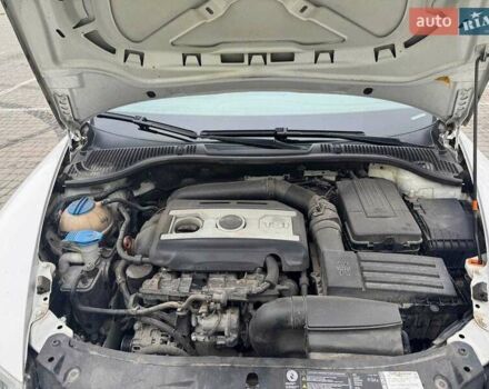 Білий Шкода Октавія, об'ємом двигуна 1.8 л та пробігом 180 тис. км за 7200 $, фото 1 на Automoto.ua