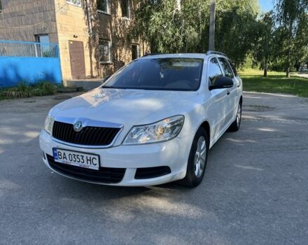Белый Шкода Октавия, объемом двигателя 1.4 л и пробегом 210 тыс. км за 6900 $, фото 1 на Automoto.ua