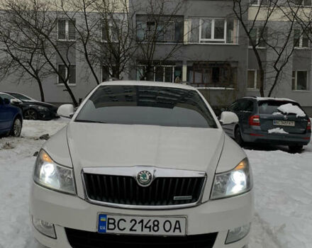 Белый Шкода Октавия, объемом двигателя 1.6 л и пробегом 354 тыс. км за 6900 $, фото 1 на Automoto.ua