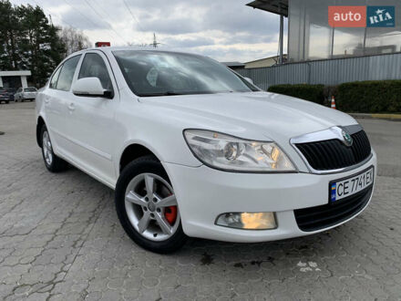 Білий Шкода Октавія, об'ємом двигуна 1.8 л та пробігом 213 тис. км за 6500 $, фото 1 на Automoto.ua