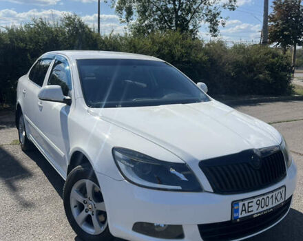 Белый Шкода Октавия, объемом двигателя 1.6 л и пробегом 163 тыс. км за 9700 $, фото 1 на Automoto.ua