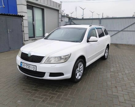 Белый Шкода Октавия, объемом двигателя 1.6 л и пробегом 330 тыс. км за 6700 $, фото 1 на Automoto.ua