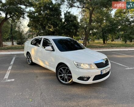 Білий Шкода Октавія, об'ємом двигуна 1.98 л та пробігом 180 тис. км за 8000 $, фото 1 на Automoto.ua