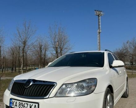 Белый Шкода Октавия, объемом двигателя 1.6 л и пробегом 297 тыс. км за 7299 $, фото 1 на Automoto.ua